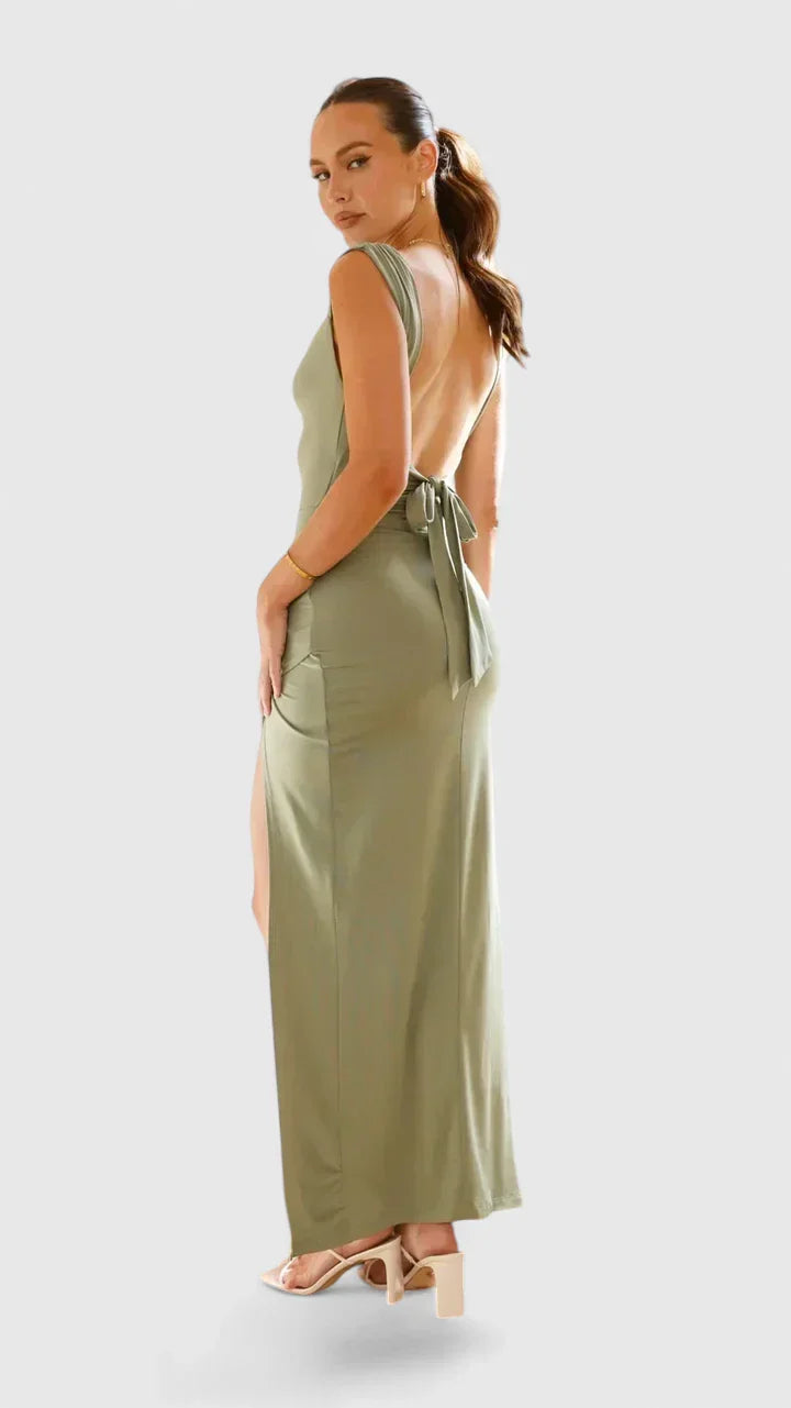Coralia | Women's Tiered V-Neck Midi Cocktail Dress