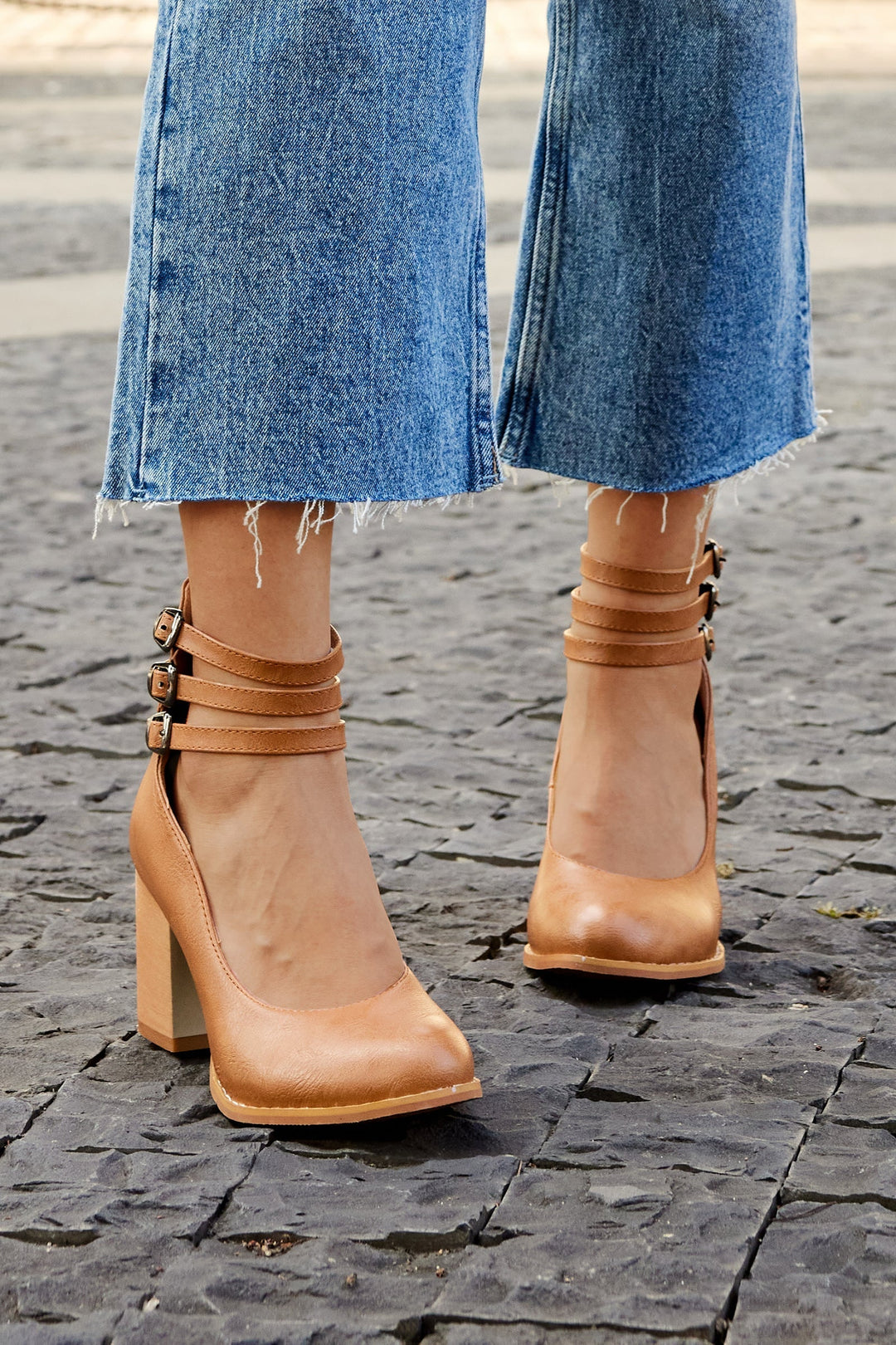 Julianne | Stylish Women's Sandals with Ankle Strap and Thick Heel