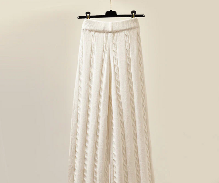 Bella - Cozy Knit Set