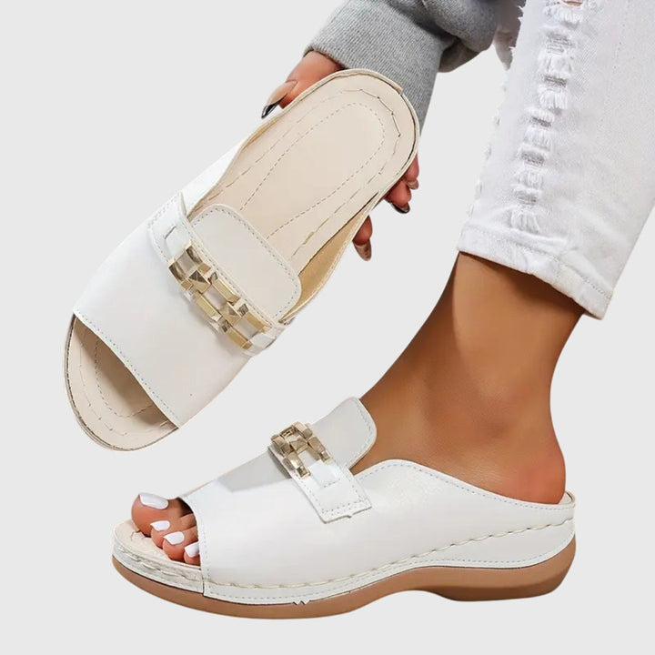 Claudia | Lightweight Sandals