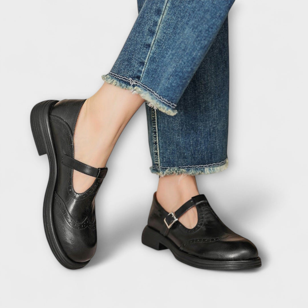 Mary | Classic T-strap leather shoes